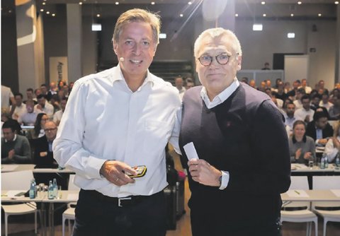 Teilnehmende beim Verbandstag des Freien Genossenschaftsverbands